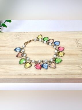 🩷Multicolor Pastel Hearts Charm Bracelet with Faux Pearls